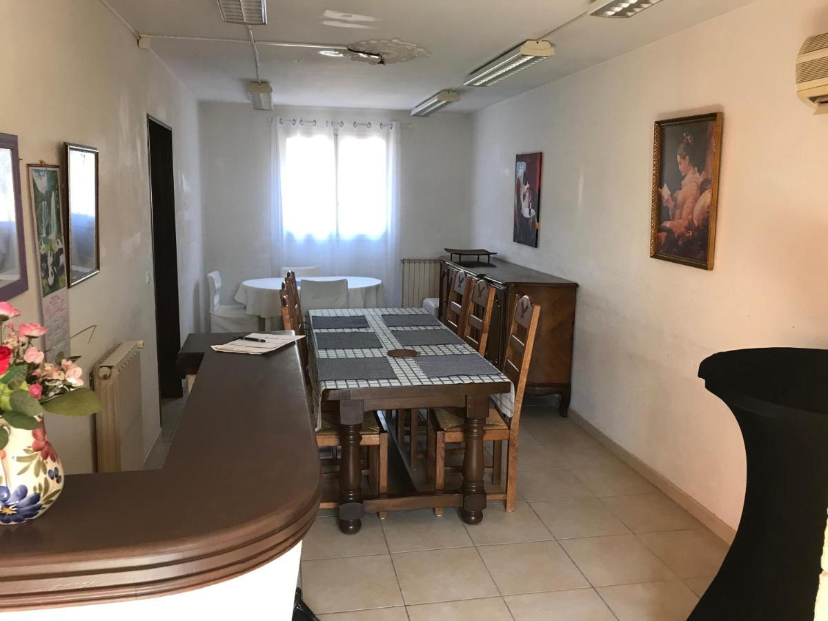 Bora Villa Безие Екстериор снимка