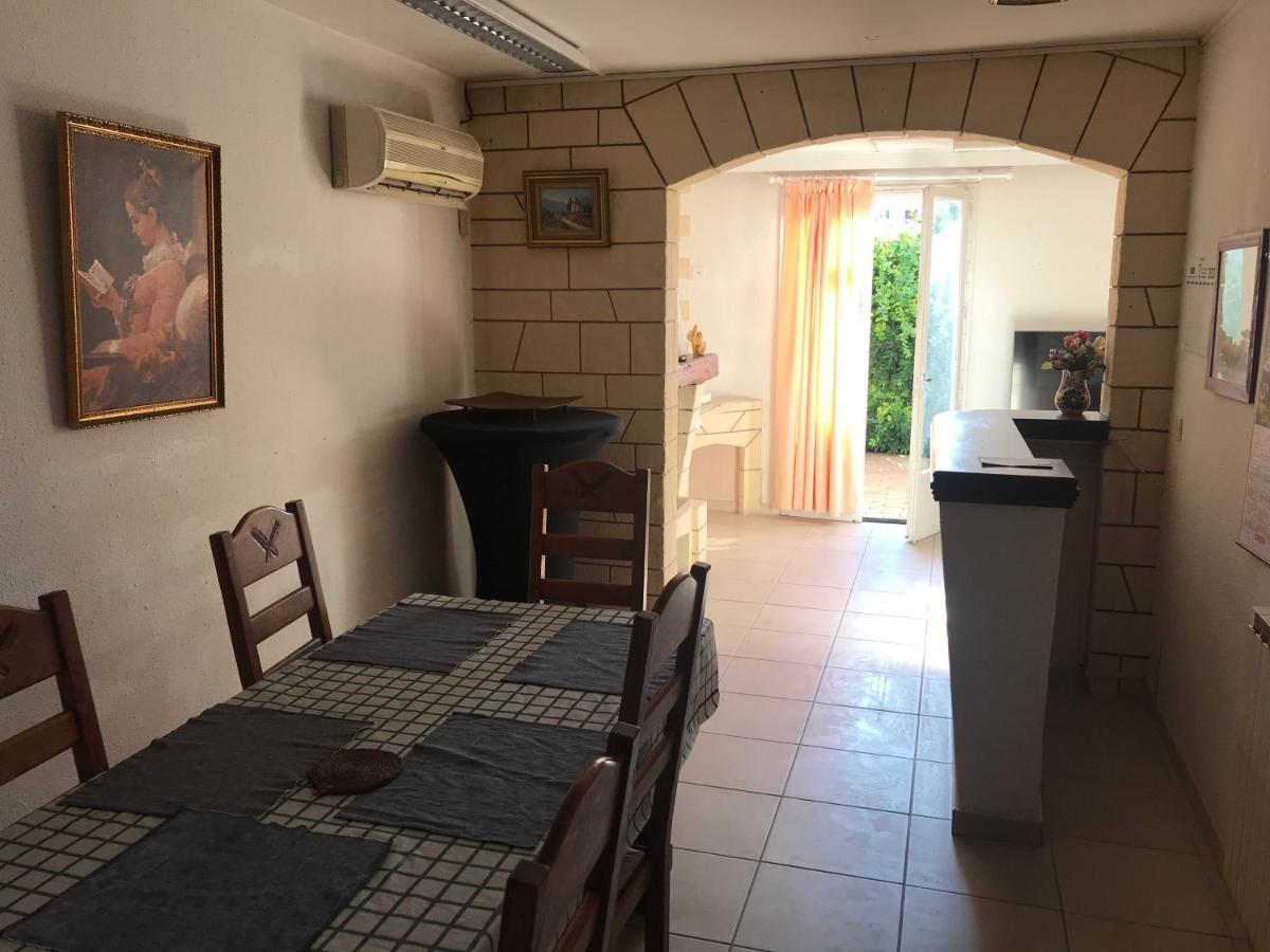 Bora Villa Безие Екстериор снимка